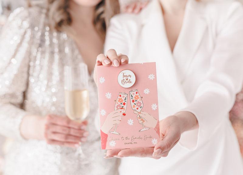 Karte mit Anstecker für die Bride Team, 10,5x15 cm - FeierGlanz