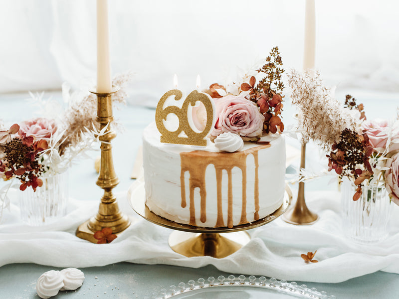Geburtstagskerze in der Form einer Zahl, 7.5cm, in elegantem goldenen Glitzer - FeierGlanz